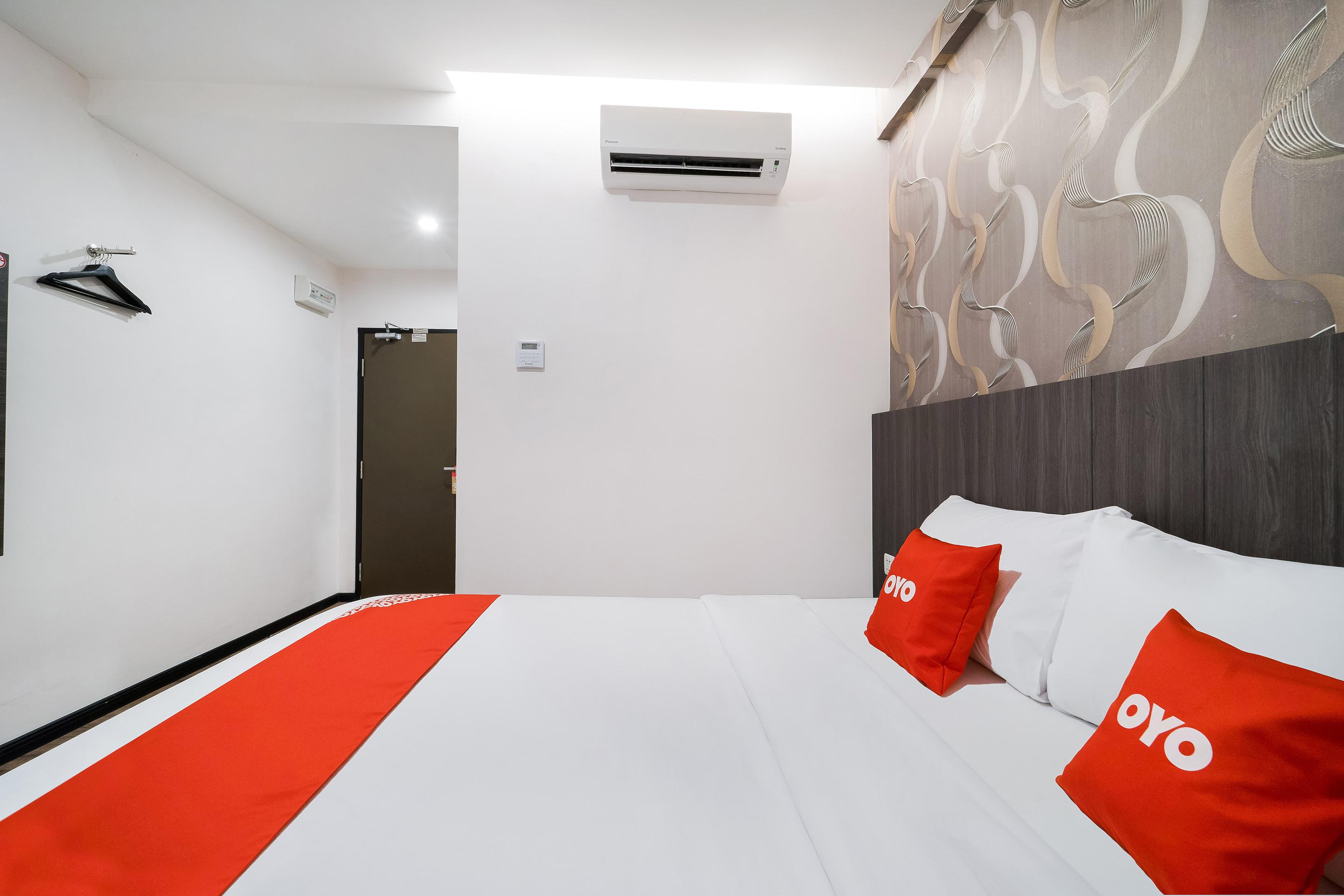 Capital O 89386 Stay 365 Hotel Чанглун Екстериор снимка