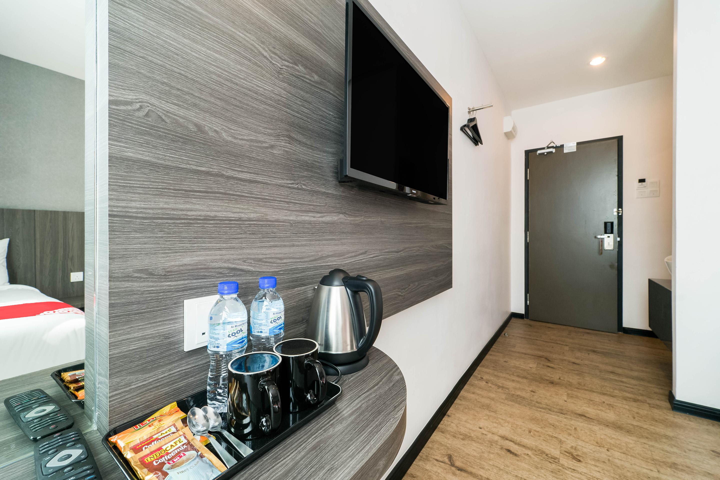 Capital O 89386 Stay 365 Hotel Чанглун Екстериор снимка