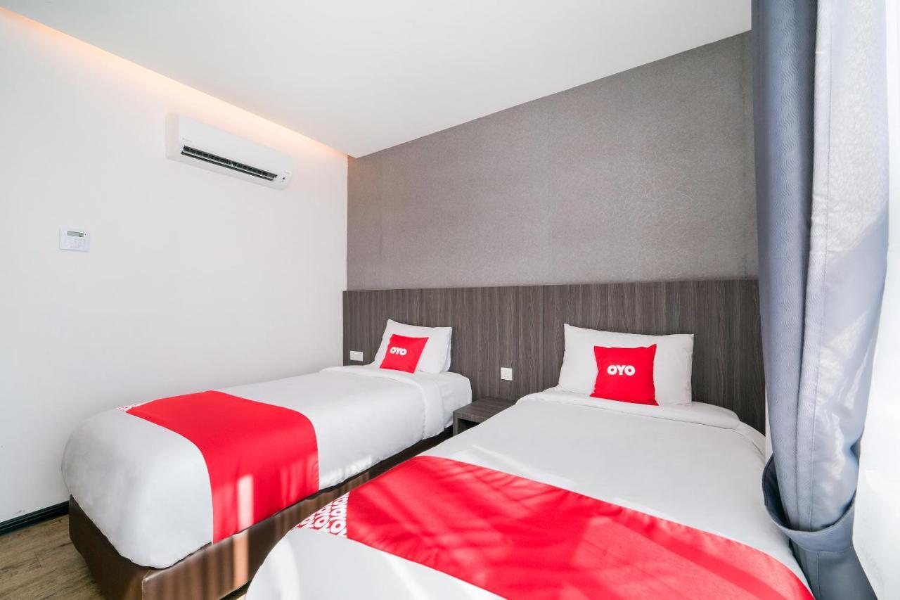 Capital O 89386 Stay 365 Hotel Чанглун Екстериор снимка